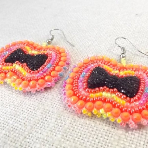 Cute Bow Tie Seed Bead Earrings for Pierced Ears - Picture 2 of 7